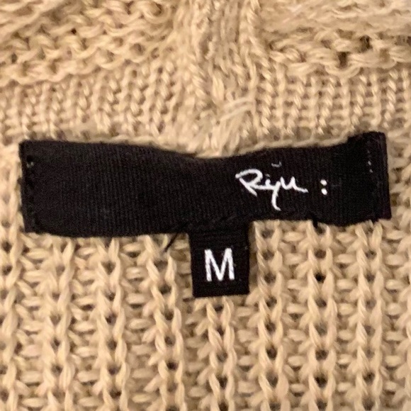 Ryu tan knit sweater dress. - Picture 6 of 8